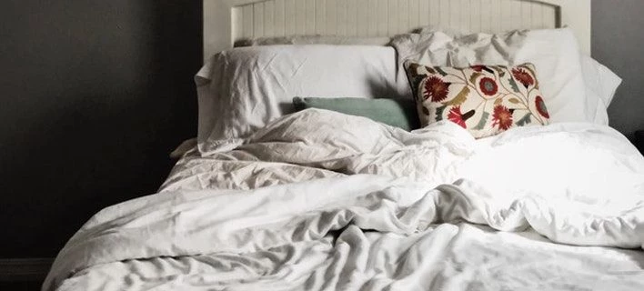 Ανατροπή σε όσα γνωρίζαμε: Γιατί δεν πρέπει να στρώνουμε κάθε μέρα το κρεβάτι μας